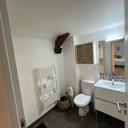 Proche Chateau - Calme, Confortable, Equipe Apartment *